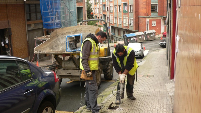 El Ayuntamiento de Sestao inicia las obras de reurbanización de la calle Autonomía