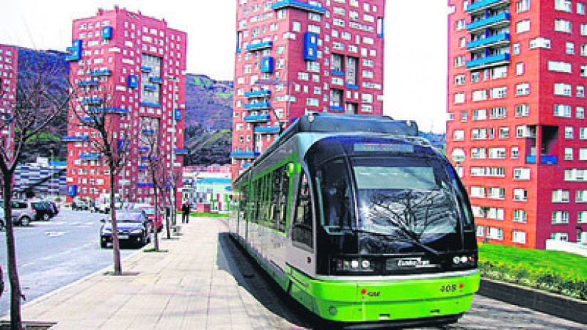 Amaia del Campo agradece al Gobierno Vasco que retome la construcción del tranvía de Barakaldo