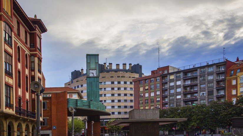 Barakaldo resuelve de manera positiva 2.238 expedientes de ayudas sociales, cerca de 500 más que en 2015