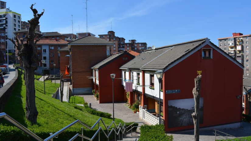 El Ayuntamiento adjudica obras en el Bloque K del Grupo El Carmen