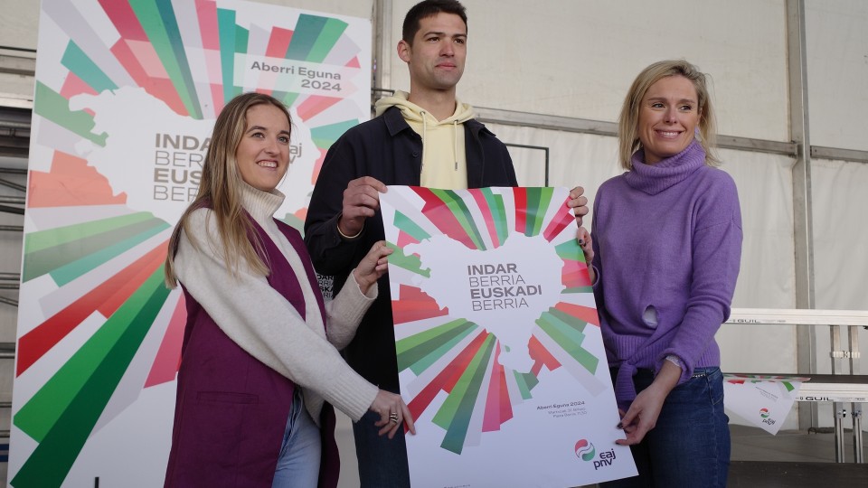 2024ko Aberri Egunaren aurkezpena - Beatriz Berlanga, Joseba Diez Antxustegi, Mireia Zarate