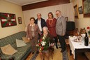 Ortuzar y Atutxa felicitan a Petra Uribe, la alderdikide más veterana, en su 105º cumpeaños